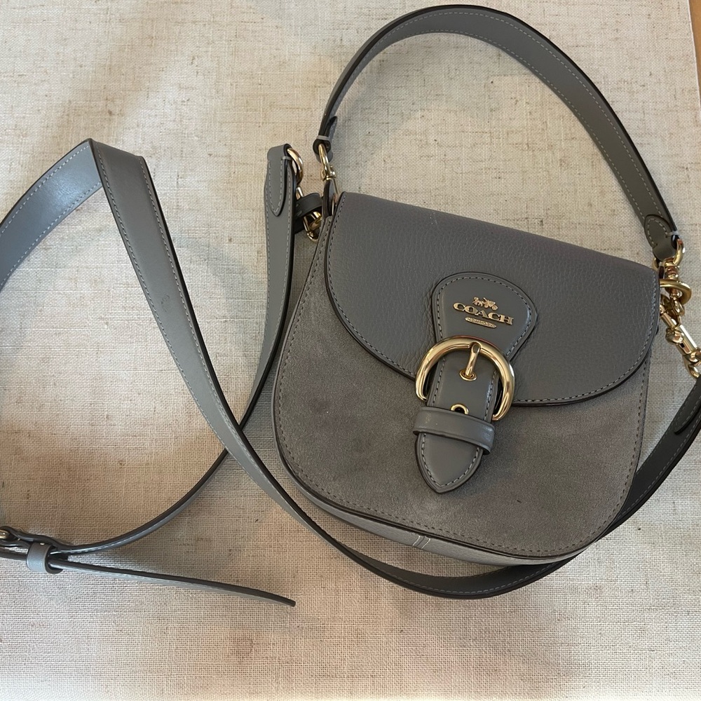 Small coach handle bag with strap🤍